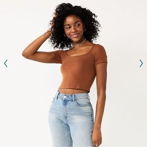 Juniors' SO® Cropped Squareneck Tee